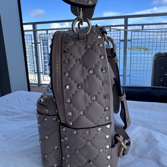 Valentino Nappa Quilted Mini Rockstud Spike Backpack Poudre - Picture 5 of 10
